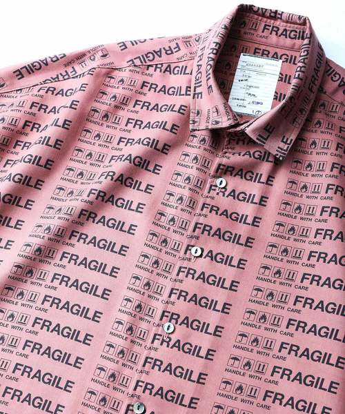 SHAREEF(シャリーフ)の「FRAGILE ROGO S/S SHIRTS(シャツ/ブラウス・メンズ・ブラック/ネイビー/モカ・1/3/2)」の5枚目の写真