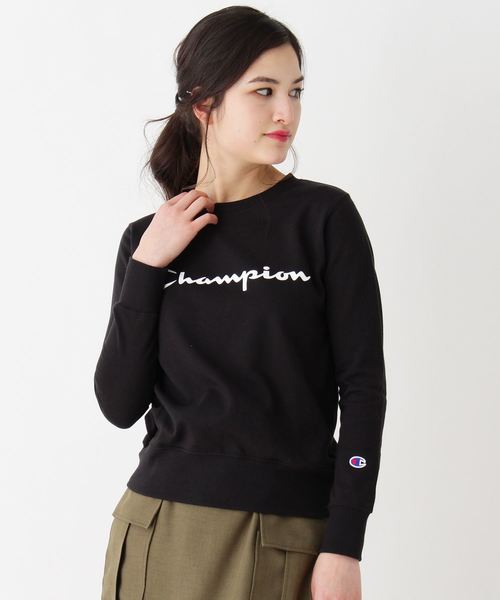 Champion(チャンピオン)の「Champion ロゴトレーナー(スウェット・レディース・オフホワイト/グレー/ブラック・02)」の1枚目の写真