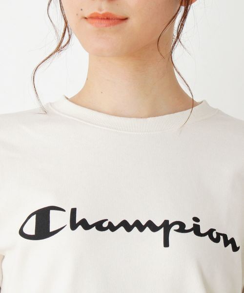 Champion(チャンピオン)の「Champion ロゴトレーナー(スウェット・レディース・オフホワイト/グレー/ブラック・02)」の7枚目の写真