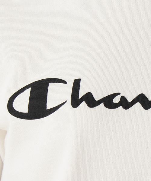 Champion(チャンピオン)の「Champion ロゴトレーナー(スウェット・レディース・オフホワイト/グレー/ブラック・02)」の9枚目の写真