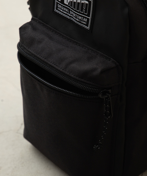 PUMA（プーマ）の「WEGO/PUMA ミニショルダーバッグ（ショルダーバッグ・メンズ・ライトパープル/ブラック・FREE）」の4枚目の写真