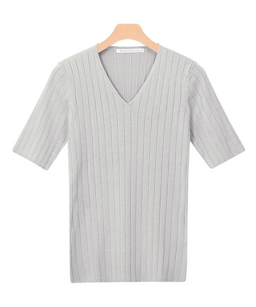 Pierrot（ピエロ）の「ネックが選べるウォッシャブル半袖リブニット（ニット/セーター・レディース・オフホワイト/ブラック系その他/グリーン系その他/ピンク系その他/ブルー系その他2/ピンク系その他4/グレー/ホワイト系その他/ベージュ系その他/パープル系その他/グリーン系その他2/ピンク系その他3/ブラック/グリーン/グレー系その他/ブルー系その他/ネイビー/ミント/ブラウン系その他/ライトパープル/ブラウン系その他2/ピンク系その他2/ピンク系その他6/ライトベージュ/ブルー系その他3/ピンク系その他5/レッド系その他/ボルドー/ブルー系その他4/ブルー系その他5・M/L）」の7枚目の写真