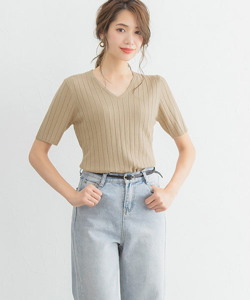 Pierrot（ピエロ）の「ネックが選べるウォッシャブル半袖リブニット（ニット/セーター・レディース・オフホワイト/ブラック系その他/グリーン系その他/ピンク系その他/ブルー系その他2/ピンク系その他4/グレー/ホワイト系その他/ベージュ系その他/パープル系その他/グリーン系その他2/ピンク系その他3/ブラック/グリーン/グレー系その他/ブルー系その他/ネイビー/ミント/ブラウン系その他/ライトパープル/ブラウン系その他2/ピンク系その他2/ピンク系その他6/ライトベージュ/ブルー系その他3/ピンク系その他5/レッド系その他/ボルドー/ブルー系その他4/ブルー系その他5・M/L）」の10枚目の写真