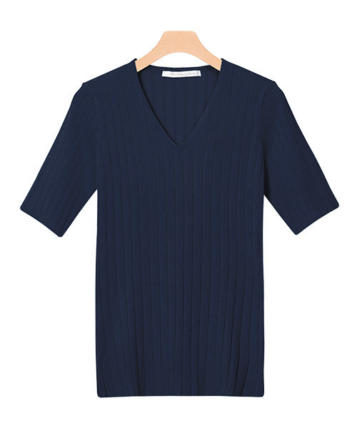 Pierrot（ピエロ）の「ネックが選べるウォッシャブル半袖リブニット（ニット/セーター・レディース・オフホワイト/ブラック系その他/グリーン系その他/ピンク系その他/ブルー系その他2/ピンク系その他4/グレー/ホワイト系その他/ベージュ系その他/パープル系その他/グリーン系その他2/ピンク系その他3/ブラック/グリーン/グレー系その他/ブルー系その他/ネイビー/ミント/ブラウン系その他/ライトパープル/ブラウン系その他2/ピンク系その他2/ピンク系その他6/ライトベージュ/ブルー系その他3/ピンク系その他5/レッド系その他/ボルドー/ブルー系その他4/ブルー系その他5・M/L）」の17枚目の写真