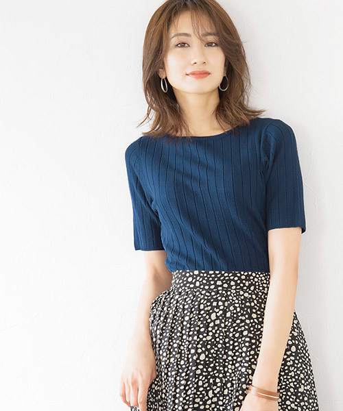 Pierrot（ピエロ）の「ネックが選べるウォッシャブル半袖リブニット（ニット/セーター・レディース・オフホワイト/ブラック系その他/グリーン系その他/ピンク系その他/ブルー系その他2/ピンク系その他4/グレー/ホワイト系その他/ベージュ系その他/パープル系その他/グリーン系その他2/ピンク系その他3/ブラック/グリーン/グレー系その他/ブルー系その他/ネイビー/ミント/ブラウン系その他/ライトパープル/ブラウン系その他2/ピンク系その他2/ピンク系その他6/ライトベージュ/ブルー系その他3/ピンク系その他5/レッド系その他/ボルドー/ブルー系その他4/ブルー系その他5・M/L）」の20枚目の写真