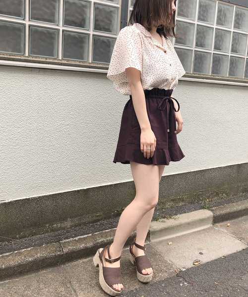 one after another NICE CLAUP(ワンアフターアナザーナイスクラップ)の「麻混フリルショートパンツ(その他パンツ・レディース・アイボリー/ブラック/ブラウン系その他/ベージュ・FREE)」の7枚目の写真