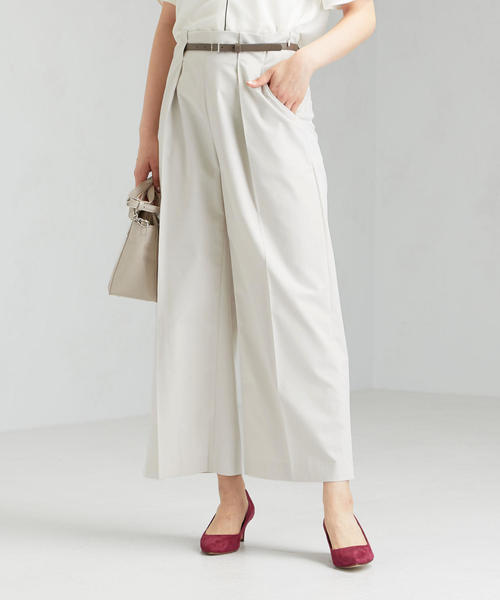 green label relaxing(グリーンレーベルリラクシング)の「CS ベルト デザイン ワイド パンツ(その他パンツ・レディース・ネイビー/オフホワイト/ケリー・40/38/36)」の2枚目の写真