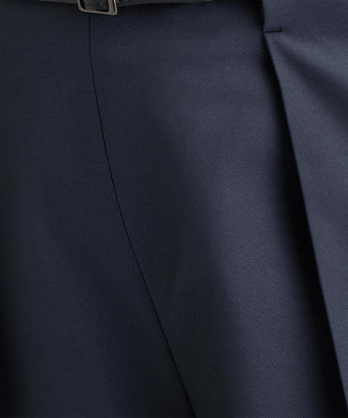 green label relaxing(グリーンレーベルリラクシング)の「CS ベルト デザイン ワイド パンツ(その他パンツ・レディース・ネイビー/オフホワイト/ケリー・40/38/36)」の6枚目の写真