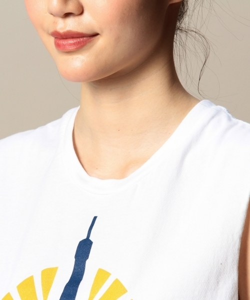 BEAUTY&YOUTH UNITED ARROWS（ビューティーアンドユースユナイテッドアローズ）の「BY THE DAY ON THE BEACH サイドオープンノースリーブ ◆（Tシャツ/カットソー・レディース・ホワイト/ネイビー・フリー）」の5枚目の写真