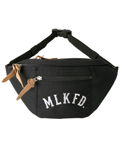 MILKFED.（ミルクフェド）の「MLKFD FANNY PACK　（ボディバッグ/ファニーパック/無地/ロゴ）（ボディバッグ/ウエストポーチ・レディース・レッド/ブラック/グリーン/ネイビー・ONE SIZE）」の8枚目の写真