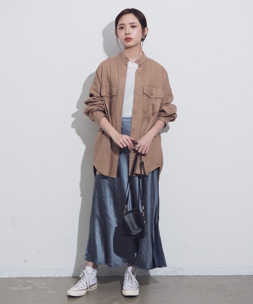 Aunt Marie's（アントマリーズ）の「AUNT MARIE'S バンドカラールーズシャツ（シャツ/ブラウス・レディース・ベージュ/ブラウン/ブルー・FREE）」の10枚目の写真