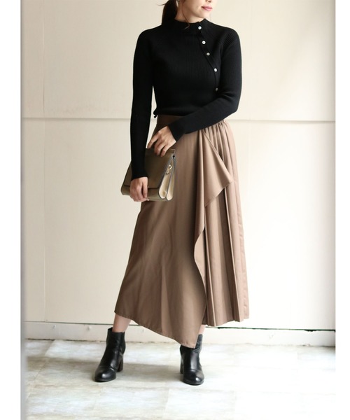 vingtrois（バントロア）の「【vingtrois】【ワンマイルウェア】【テレワーク映え】プリーツ切り替えフレアスカート（スカート・レディース・チャコールグレー/ベージュ/カーキオリーブ・M）」の5枚目の写真
