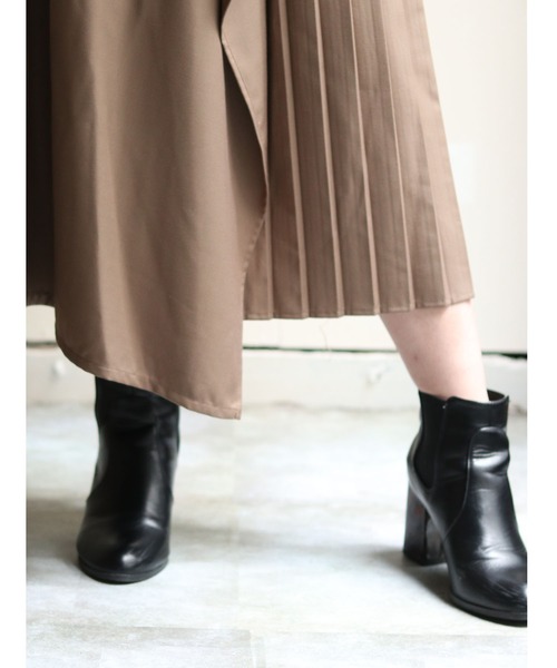 vingtrois（バントロア）の「【vingtrois】【ワンマイルウェア】【テレワーク映え】プリーツ切り替えフレアスカート（スカート・レディース・チャコールグレー/ベージュ/カーキオリーブ・M）」の8枚目の写真