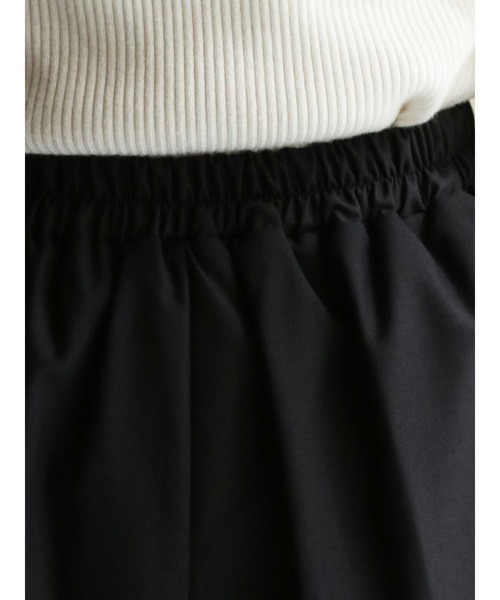 vingtrois（バントロア）の「【vingtrois】【ワンマイルウェア】【テレワーク映え】プリーツ切り替えフレアスカート（スカート・レディース・チャコールグレー/ベージュ/カーキオリーブ・M）」の15枚目の写真