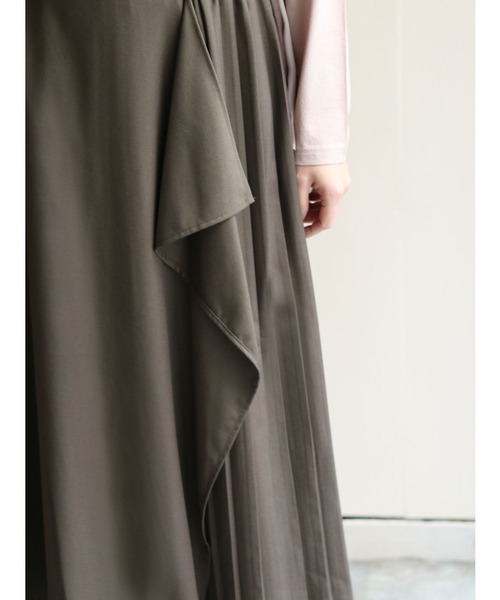 vingtrois（バントロア）の「【vingtrois】【ワンマイルウェア】【テレワーク映え】プリーツ切り替えフレアスカート（スカート・レディース・チャコールグレー/ベージュ/カーキオリーブ・M）」の20枚目の写真