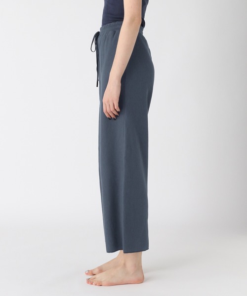 bijorie（ビジュリィ）の「ワッフル地のロングパンツ（ルームウェア/パジャマ・レディース・ネイビー/アイボリー・FREE）」の4枚目の写真