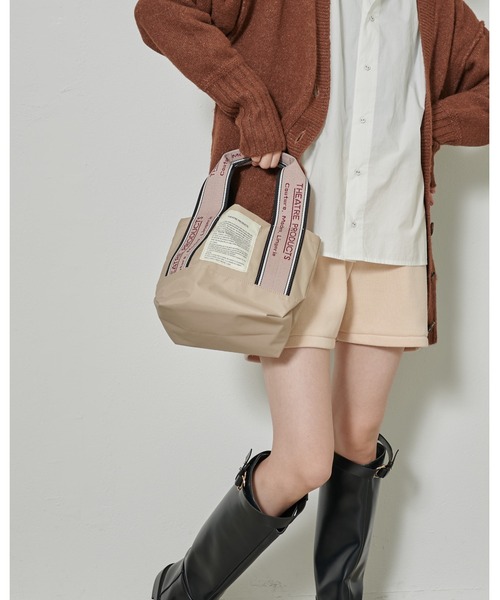 THEATRE PRODUCTS（シアタープロダクツ）の「MISSISSIPPI Ssize／ジャガードテープ バッグ/500mlペットボトル収納可能（トートバッグ・レディース・ブラック/ベージュ/ブラウン/グレー/レッド/ネイビー/パープル/グリーン/チャコールグレー・FREE）」の14枚目の写真