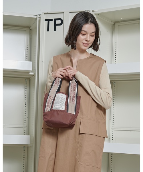 THEATRE PRODUCTS（シアタープロダクツ）の「MISSISSIPPI Ssize／ジャガードテープ バッグ/500mlペットボトル収納可能（トートバッグ・レディース・ブラック/ベージュ/ブラウン/グレー/レッド/ネイビー/パープル/グリーン/チャコールグレー・FREE）」の20枚目の写真