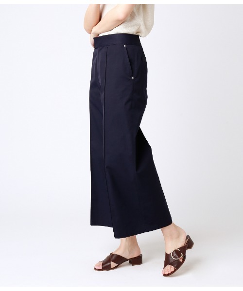 NEWYORKER(ニューヨーカー)の「センターシーム セミワイドクロップド ハンサムパンツ(その他パンツ・レディース・キャメル/ネイビー/アイボリー・9号/11号/13号/7号)」の1枚目の写真