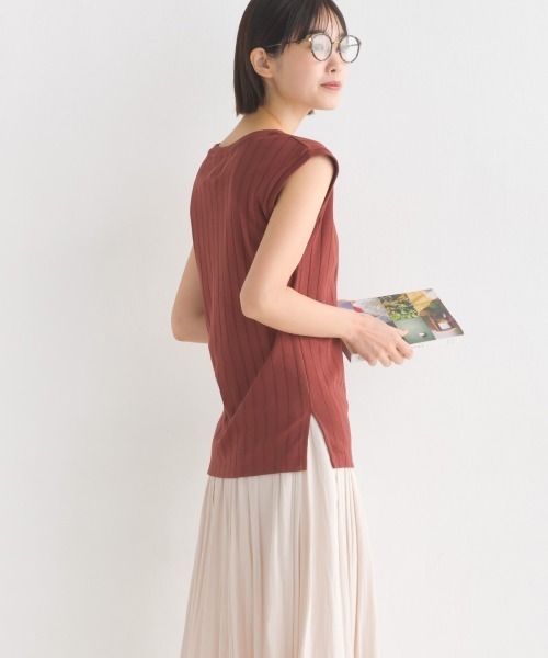 OMNES Another Edition（オムネス アナザーエディション）の「汗じみ防止 リブタンクトップ（Tシャツ/カットソー・レディース・ホワイト/ブラック/ベージュ/ブラウン/ホワイト×ブラック/イエロー/ラベンダー・FREE）」の16枚目の写真