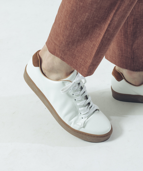 VALUNI（ヴァルニ）の「【VALUNI】レザー ローカット スニーカー（スニーカー・メンズ・ホワイト/ブラック・40/41/42）」の2枚目の写真