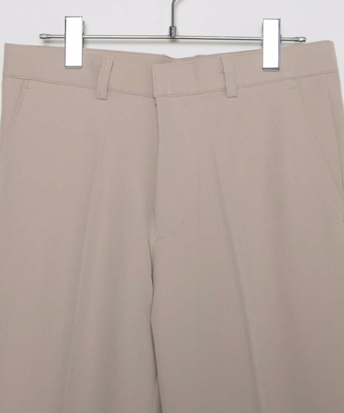 DING（ディング）の「DING/センタープレスサイドスリットパンツ（スラックス・レディース・ブラック/ベージュ・SMALL/MEDIUM）」の12枚目の写真