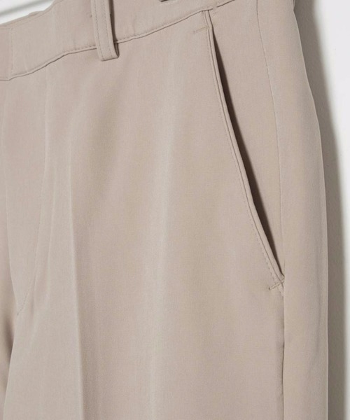 DING（ディング）の「DING/センタープレスサイドスリットパンツ（スラックス・レディース・ブラック/ベージュ・SMALL/MEDIUM）」の4枚目の写真