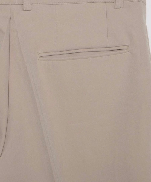 DING（ディング）の「DING/センタープレスサイドスリットパンツ（スラックス・レディース・ブラック/ベージュ・SMALL/MEDIUM）」の9枚目の写真