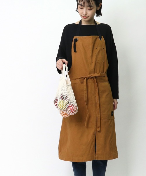 salle de bal（サルデバル）の「FRIENDSHILL / フレンズヒル  ロングエプロン　ツールボックス　ツールスタンド CW-510-23 ･･　FRH（エプロン・レディース・イエロー/カーキ/ライトブルー/ブラウン/グレー/ブラック/ナチュラル/ネイビー/オレンジ/その他1/その他2/ベージュ/ブルー/その他3/グリーン/グレイッシュベージュ/ブラック系その他/ブラウン系その他/ライトグリーン・FREE）」の4枚目の写真