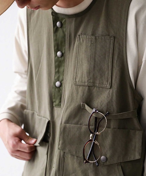 antiqua（アンティカ）の「３６０度お洒落なシルエット！拘りのミリタリーベスト（ベスト・メンズ・ブラック/カーキ・FREE）」の20枚目の写真