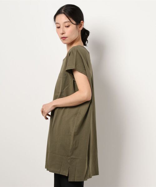 BAYBLO（ベイブロ）の「サイドスリット クルーネック Tシャツ(BT)（Tシャツ/カットソー・レディース・ブラック/ホワイト/カーキ・LARGE/MEDIUM）」の4枚目の写真