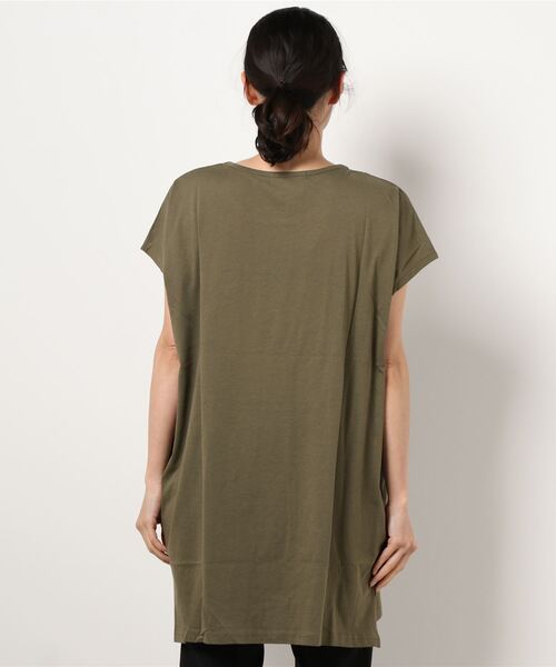 BAYBLO（ベイブロ）の「サイドスリット クルーネック Tシャツ(BT)（Tシャツ/カットソー・レディース・ブラック/ホワイト/カーキ・LARGE/MEDIUM）」の5枚目の写真