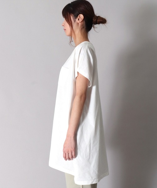 BAYBLO（ベイブロ）の「サイドスリット クルーネック Tシャツ(BT)（Tシャツ/カットソー・レディース・ブラック/ホワイト/カーキ・LARGE/MEDIUM）」の6枚目の写真