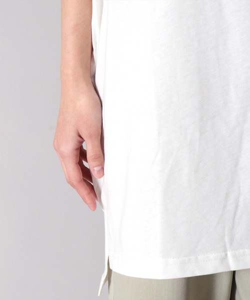 BAYBLO（ベイブロ）の「サイドスリット クルーネック Tシャツ(BT)（Tシャツ/カットソー・レディース・ブラック/ホワイト/カーキ・LARGE/MEDIUM）」の10枚目の写真