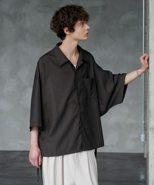 shiki tokyo（シキトウキョウ）の「OVERSIZED DOLMAN OPEN-COLLARED SHIRT / オーバーサイズドルマンオープンカラーシャツ（シャツ/ブラウス・メンズ・ブラウン/グレイッシュベージュ・LARGE/SMALL/MEDIUM）」の7枚目の写真