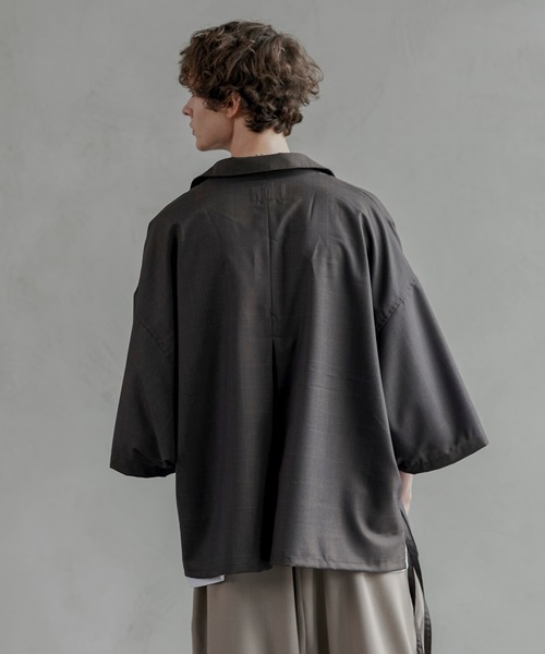shiki tokyo（シキトウキョウ）の「OVERSIZED DOLMAN OPEN-COLLARED SHIRT / オーバーサイズドルマンオープンカラーシャツ（シャツ/ブラウス・メンズ・ブラウン/グレイッシュベージュ・LARGE/SMALL/MEDIUM）」の14枚目の写真