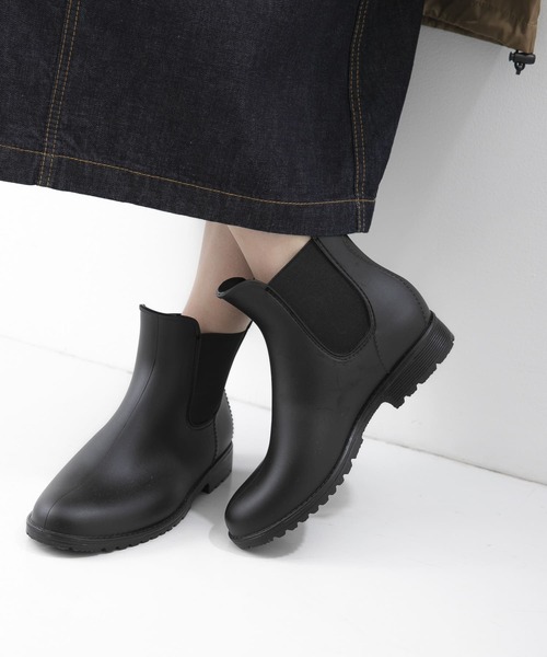 URBAN RESEARCH(アーバンリサーチ)の「サイドゴアショートレインブーツ(レインシューズ・レディース・ブラウン/ブラック・X-LARGE/LARGE/MEDIUM)」の2枚目の写真