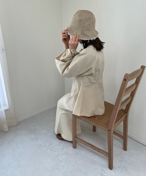 LE MORE（リモア）の「コットンカットオフバケットハット（ハット・レディース・ベージュ/アイボリー・FREE）」の5枚目の写真