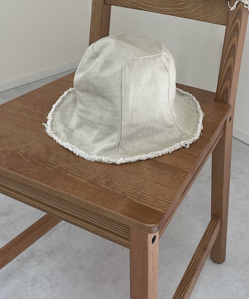 LE MORE（リモア）の「コットンカットオフバケットハット（ハット・レディース・ベージュ/アイボリー・FREE）」の4枚目の写真