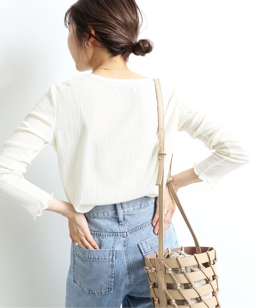 SLOBE IENA（スローブイエナ）の「シャーリングカーディガン【手洗い可能】◆（カーディガン/ボレロ・レディース・ホワイト/ブラック/サックスブルー・FREE）」の4枚目の写真