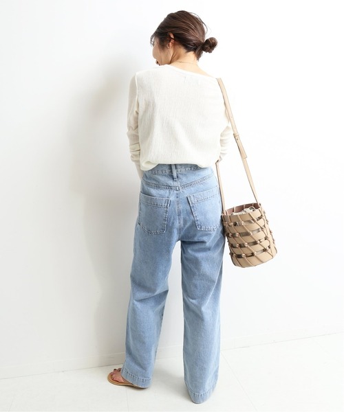 SLOBE IENA（スローブイエナ）の「シャーリングカーディガン【手洗い可能】◆（カーディガン/ボレロ・レディース・ホワイト/ブラック/サックスブルー・FREE）」の6枚目の写真