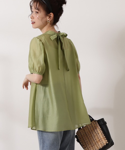 N.（N. Natural Beauty Basic）（エヌエヌナチュラルビューティーベーシック）の「◆バックリボンチュニックブラウス（シャツ/ブラウス・レディース・ブラック/ライトベージュ/ライトグリーン・MEDIUM）」の3枚目の写真