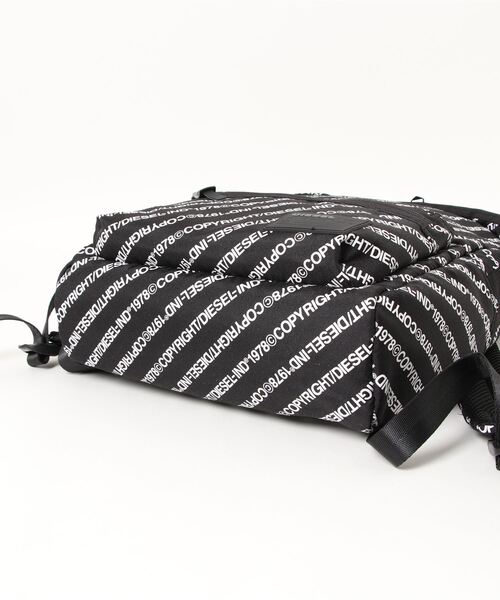 DIESEL（ディーゼル）の「コピーライト オーバーオール バックパック