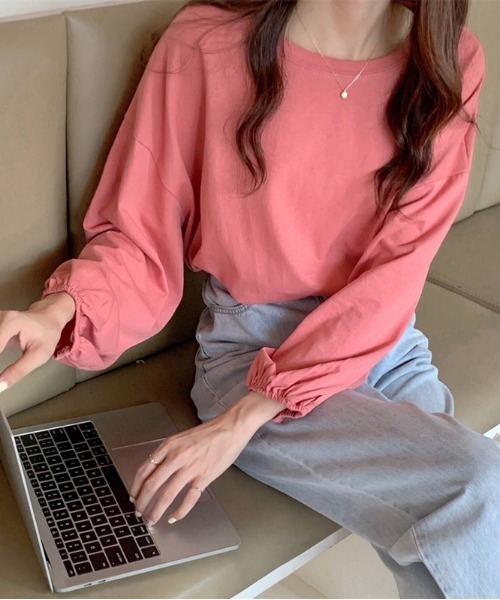 yuue' ( wear )（ユーイ）の「コットン100% 袖絞りロングスリーブカットソー（Tシャツ/カットソー・レディース・ホワイト/ブラック/ピンク・FREE）」の19枚目の写真
