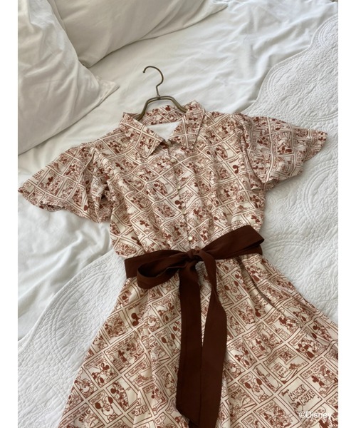 Disney（ディズニー）の「ﾐｯｷｰ&ﾐﾆｰ/総柄ﾜﾝﾋﾟｰｽ（ワンピース・レディース・ベージュ・FREE）」の4枚目の写真