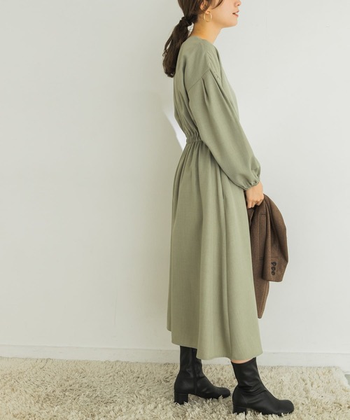 URBAN RESEARCH（アーバンリサーチ）の「ドロストワンピース（ワンピース・レディース・ベージュ/ブラック/ライトカーキ・FREE）」の11枚目の写真