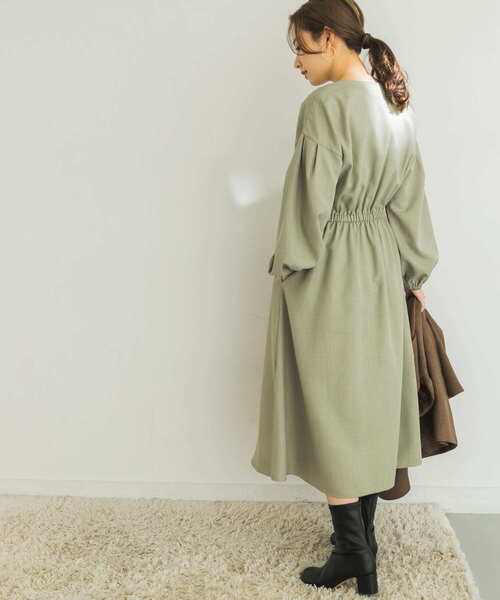 URBAN RESEARCH（アーバンリサーチ）の「ドロストワンピース（ワンピース・レディース・ベージュ/ブラック/ライトカーキ・FREE）」の12枚目の写真