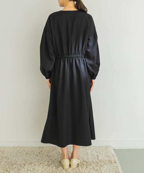 URBAN RESEARCH（アーバンリサーチ）の「ドロストワンピース（ワンピース・レディース・ベージュ/ブラック/ライトカーキ・FREE）」の21枚目の写真