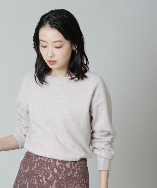 NATURAL BEAUTY BASIC（ナチュラルビューティーベーシック）の「フォックス混ジェントルタッチ　ボートネック（ニット/セーター・レディース・チャコールグレー/オフホワイト/ブルー・MEDIUM）」の2枚目の写真