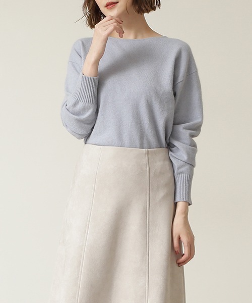 NATURAL BEAUTY BASIC（ナチュラルビューティーベーシック）の「フォックス混ジェントルタッチ　ボートネック（ニット/セーター・レディース・チャコールグレー/オフホワイト/ブルー・MEDIUM）」の3枚目の写真